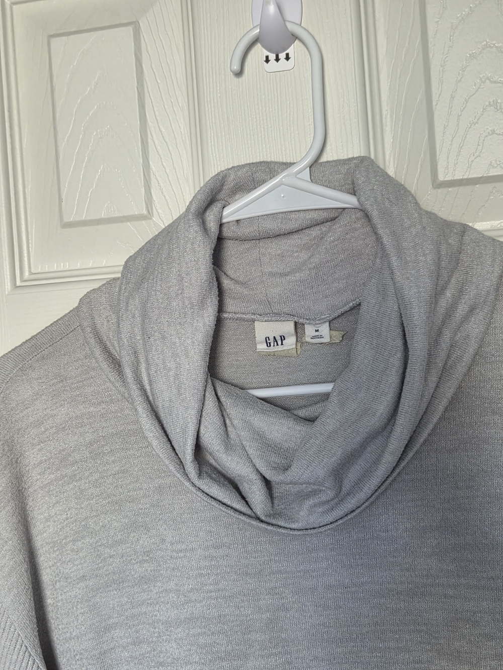 GAP Lightweight Gray Cowl Neck Tunic Sweater - Picture 4 of 4